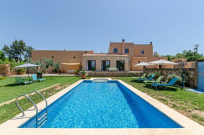 YourHouse Can Covetes, villa with private pool and garden, perfect for families